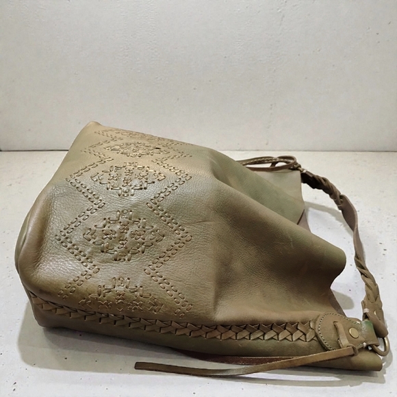 Isabella Fiore Gisela Diamond Stitched Green Leather Hobo - Picture 6 of 10